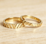 V‑Pattern Textured Gold Couple Ring Set, Geometric Carved Stackable Wedding Band, Minimalist Matching Promise Rings For Men Women